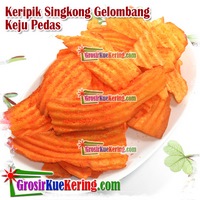 Keripik Singkong Gelombang Keju Pedas 